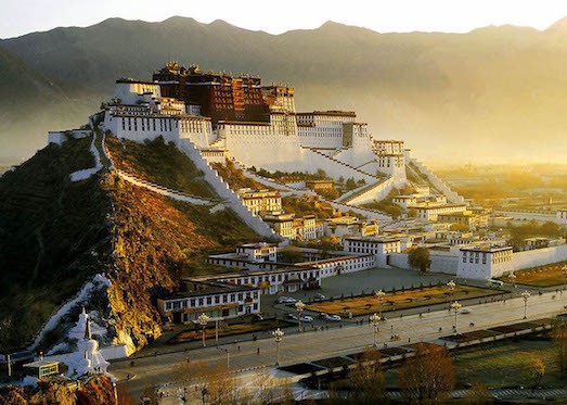 Почему люди отправляются в Тибет?