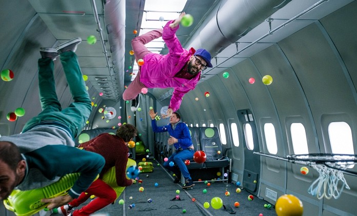 Авиакомпания S7 и группа OK Go сняли музыкальный клип в невесомости