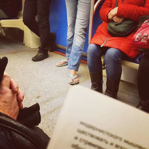 Необычные пассажиры в метро (22 фото)
