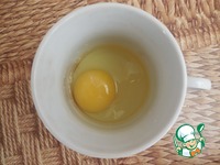 Яйца пашот в блинах с лимонным соусом