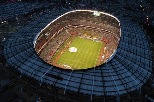 10 самых больших футбольных арен в мире