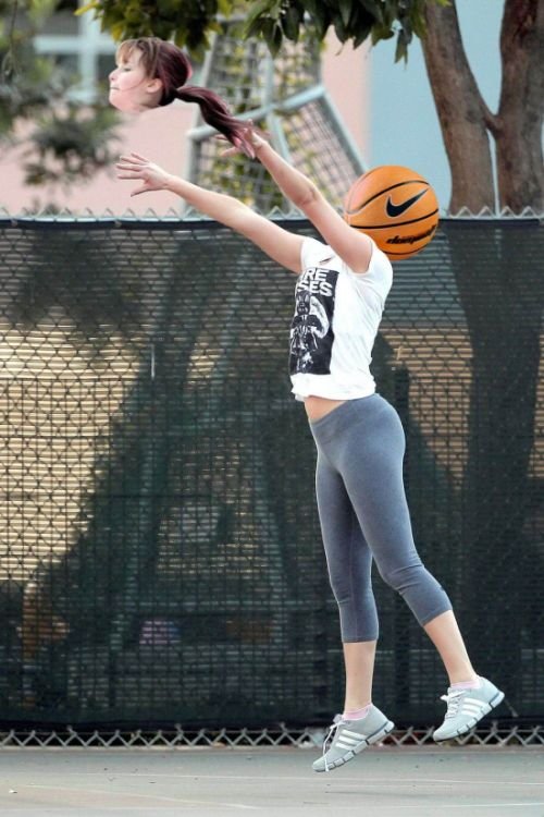 Фотожабы на Дженнифер Лоуренс, играющую в баскетбол (16 шт)