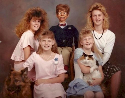 Нелепые семейные фото, которые вас рассмешат (13 фото)