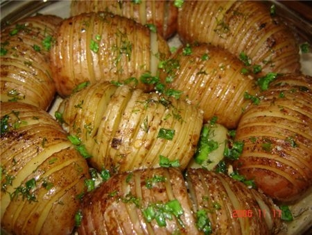 Картофель, фаршированный фаршем, запеченный в духовке