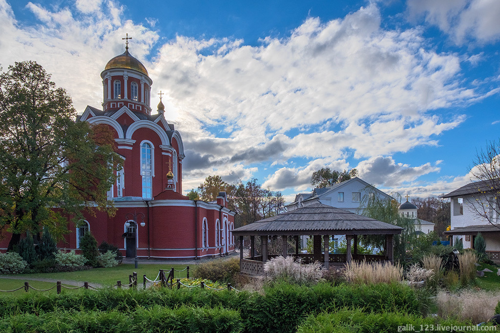 Храм благовещения богородицы в петровском парке