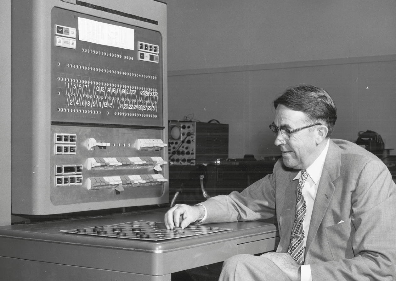 Фрэнк Розенблатт первый нейрокомпьютер. Первая компьютерная игра вышла
