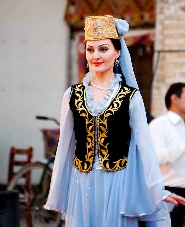 Национальные костюмы в узбекистане